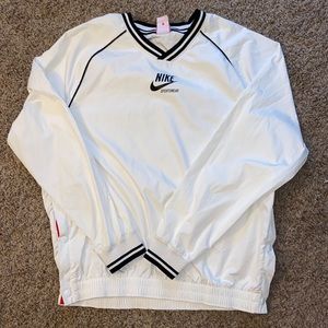 Nike windbreaker pullover